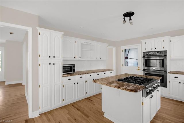 462 Ridgeway Lane, Lexington, NC 27295