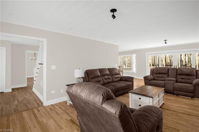 462 Ridgeway Lane, Lexington, NC 27295