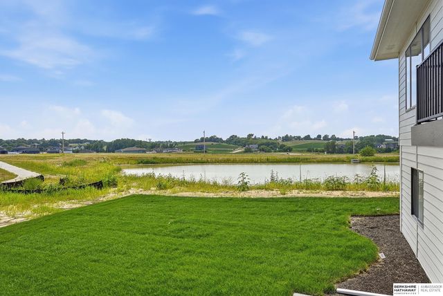 11105 S 221st Street, Gretna, NE 68028