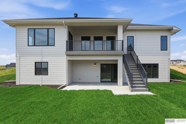 11105 S 221st Street, Gretna, NE 68028