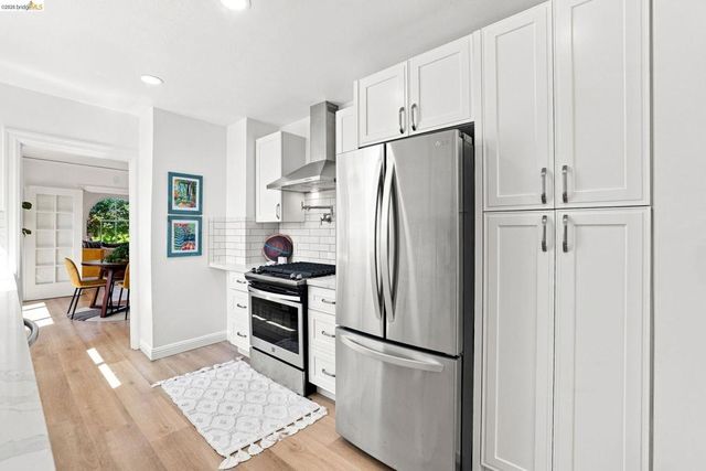 518 36Th St, Richmond, CA 94805