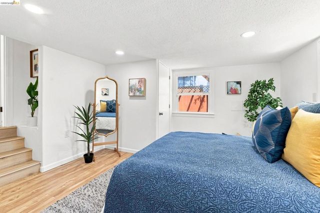 518 36Th St, Richmond, CA 94805