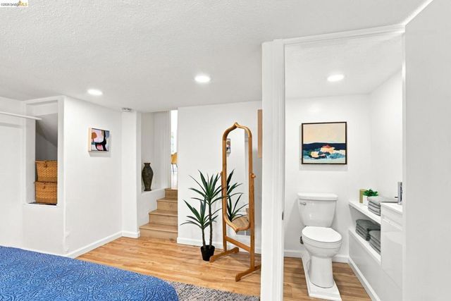 518 36Th St, Richmond, CA 94805