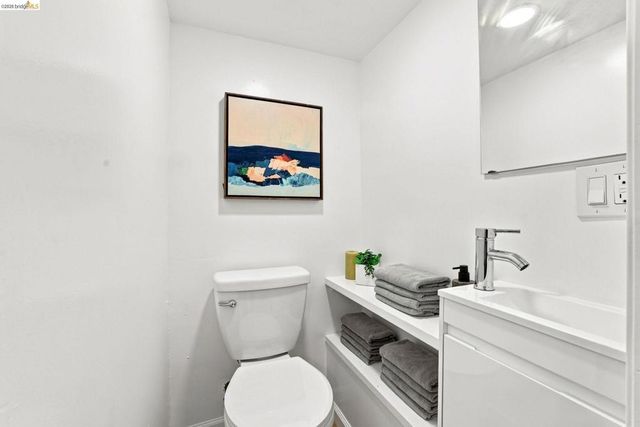 518 36Th St, Richmond, CA 94805