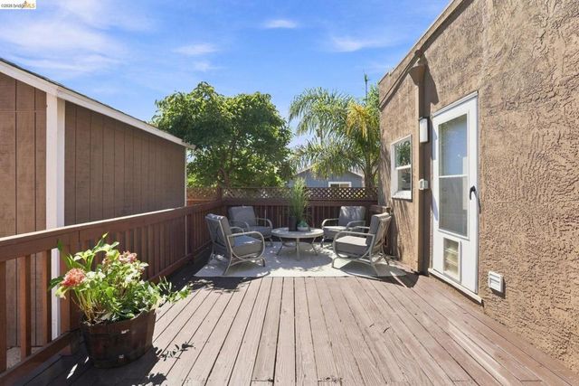 518 36Th St, Richmond, CA 94805