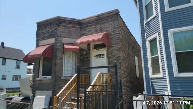 6712 S Eberhart Avenue, Chicago, IL 60637