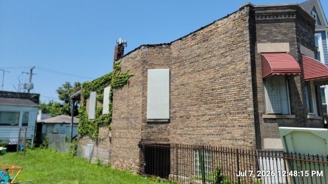 6712 S Eberhart Avenue, Chicago, IL 60637