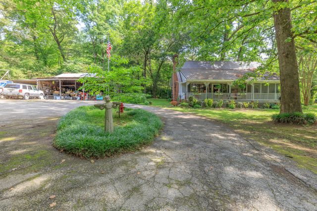 9527 E Brainerd Road, Chattanooga, TN 37421