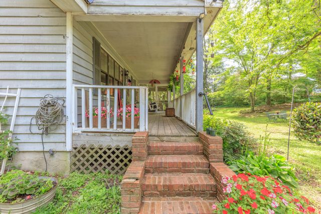 9527 E Brainerd Road, Chattanooga, TN 37421