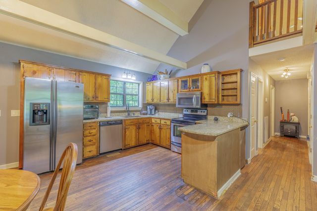 9527 E Brainerd Road, Chattanooga, TN 37421