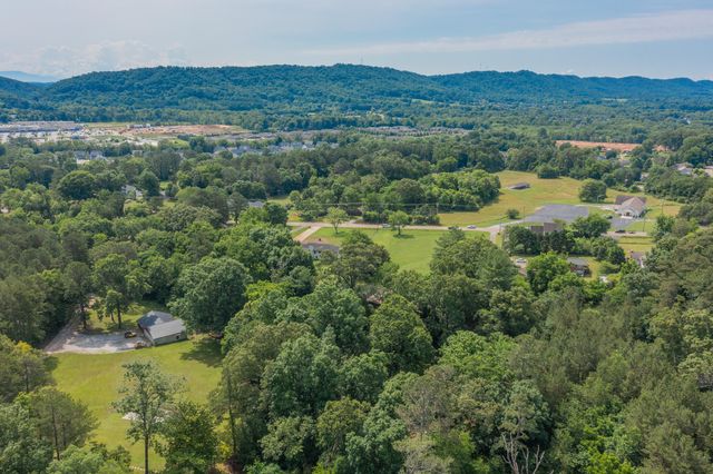 9527 E Brainerd Road, Chattanooga, TN 37421