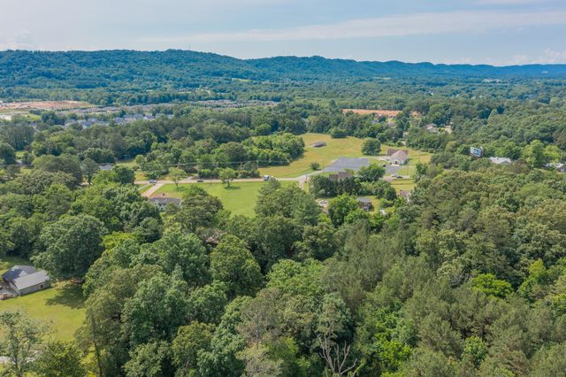 9527 E Brainerd Road, Chattanooga, TN 37421