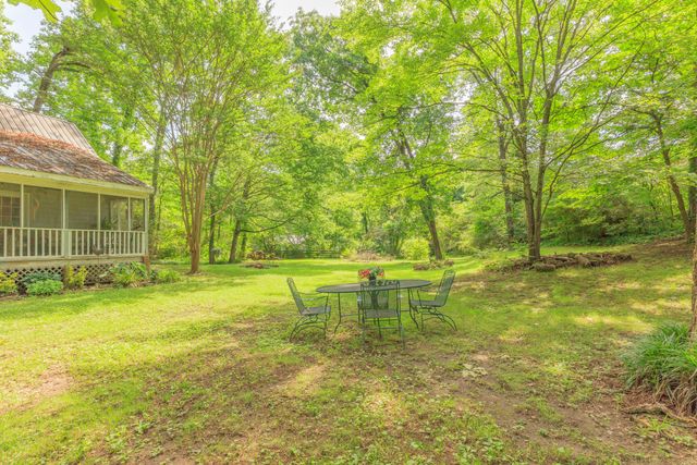 9527 E Brainerd Road, Chattanooga, TN 37421