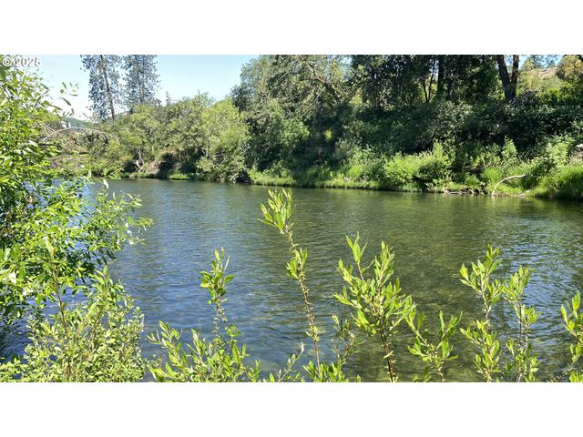 2157 FERGUSON Ln, Days Creek, OR 97429