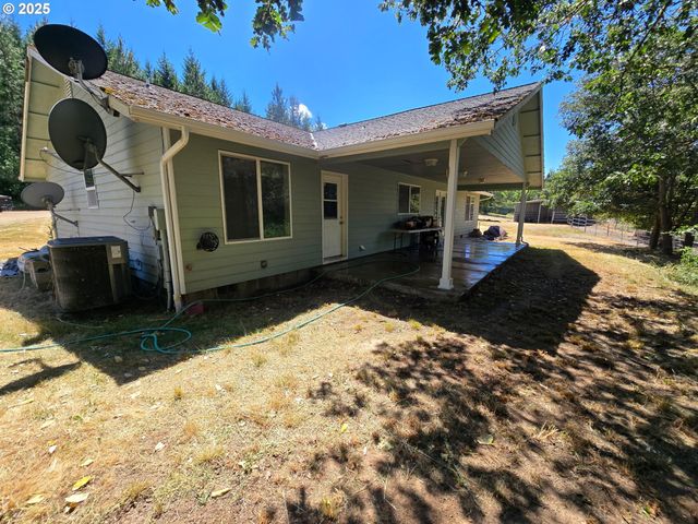 2157 FERGUSON Ln, Days Creek, OR 97429