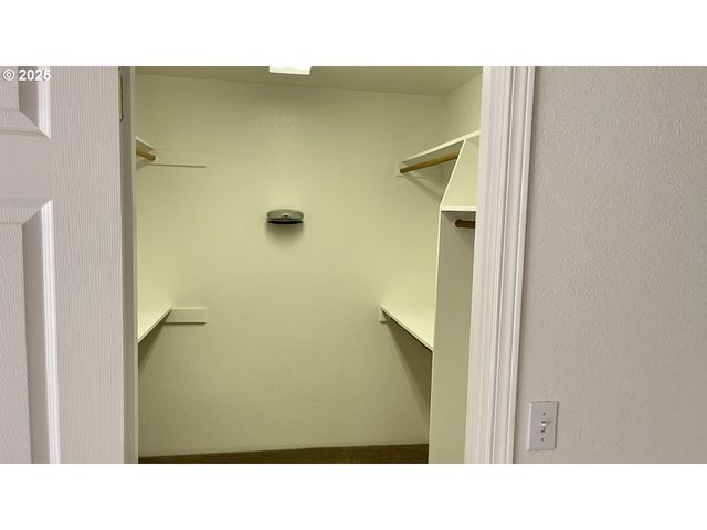 2157 FERGUSON Ln, Days Creek, OR 97429