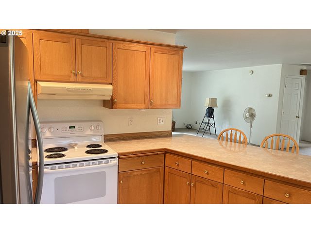 2157 FERGUSON Ln, Days Creek, OR 97429