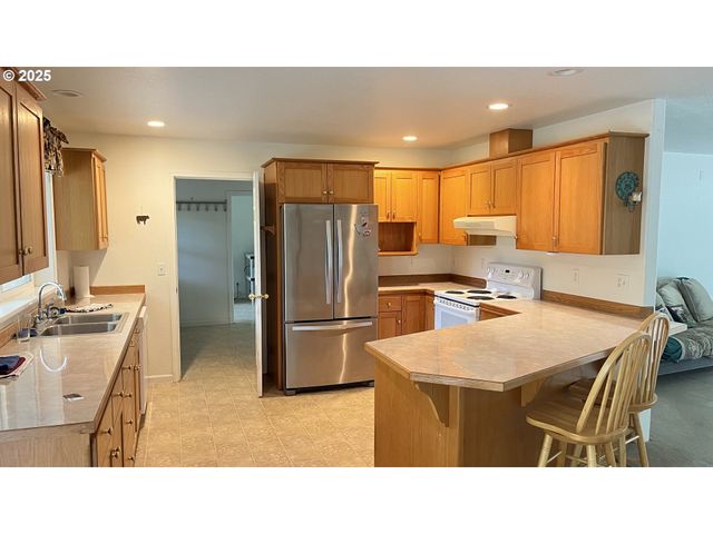 2157 FERGUSON Ln, Days Creek, OR 97429