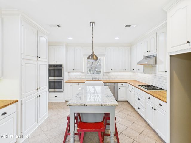 112 Woodsong Way, Madison, MS 39110