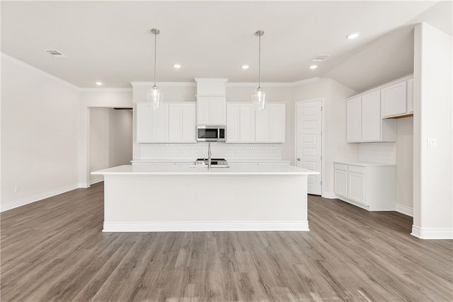 4093 Crestmont Drive, College Station, TX 77845