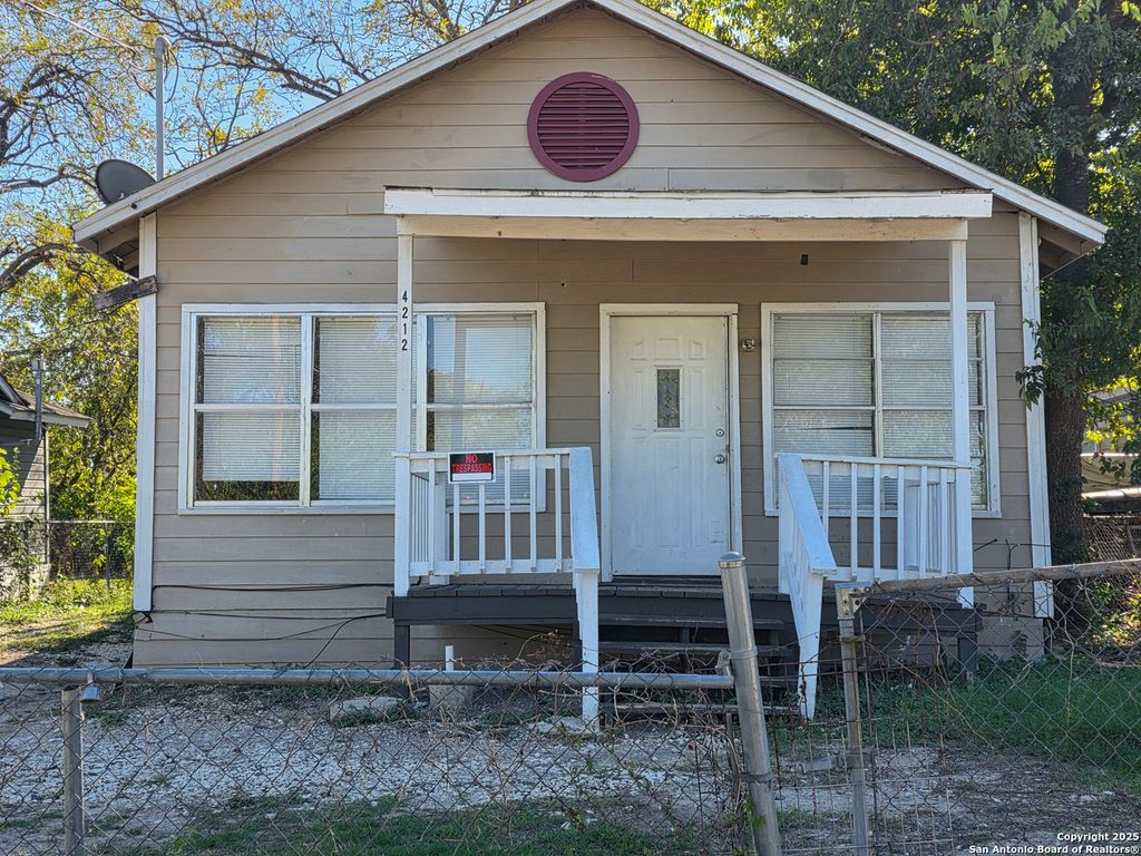 4212 Monterey, San Antonio, TX 78237