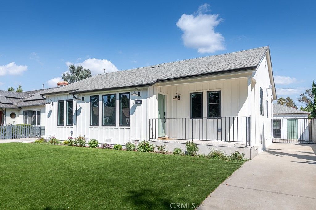 5808 Irvine Avenue, North Hollywood, CA 91601 — exterior