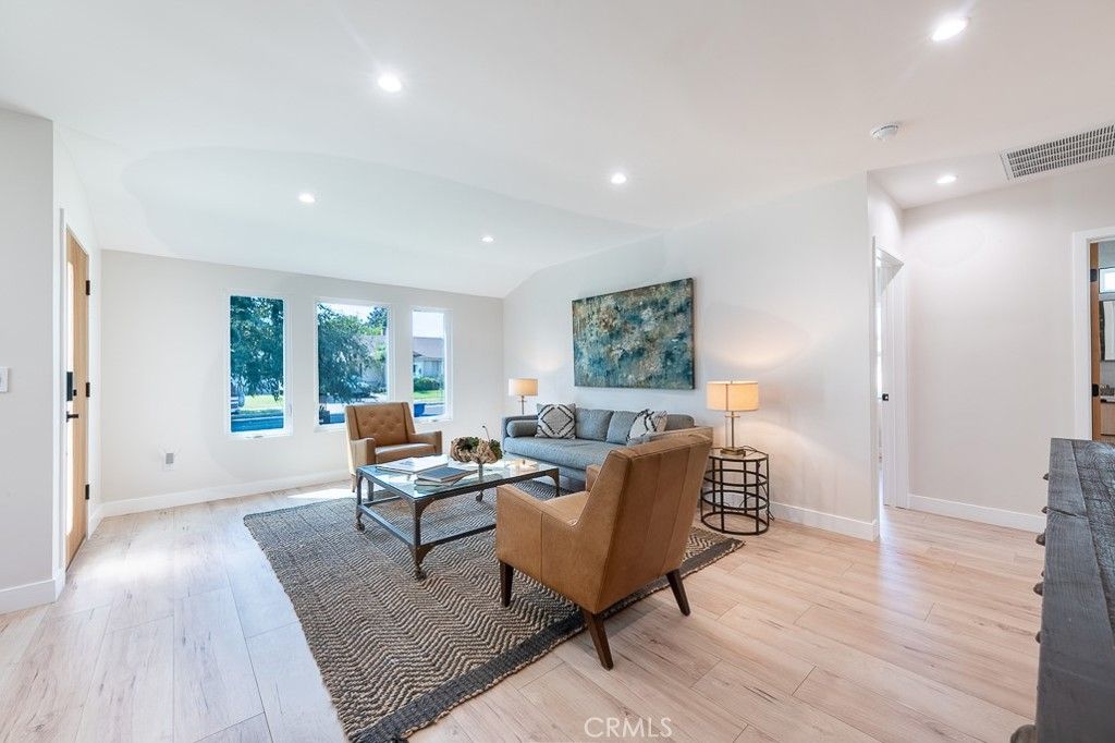 5808 Irvine Avenue, North Hollywood, CA 91601 — photo 4