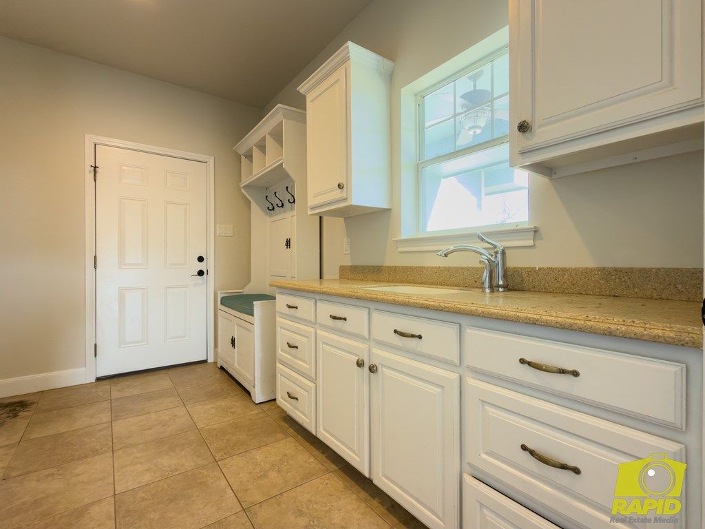 Image 34 of property listing at 5373 Scenic Bluff Trail, Christoval, TX 76935