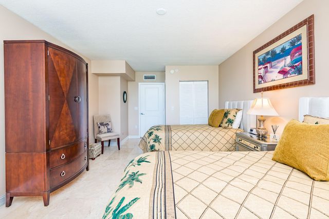 99 SE Mizner Boulevard 215, Boca Raton, FL 33432