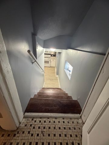 9601 S Harvard Avenue, Chicago, IL 60628