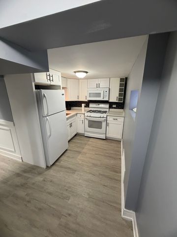 9601 S Harvard Avenue, Chicago, IL 60628