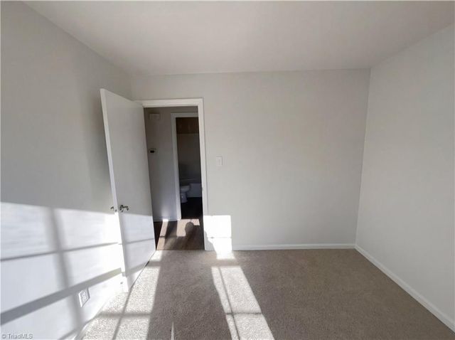 1414 Larchmont Drive, Greensboro, NC 27405