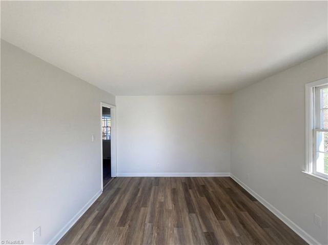 1414 Larchmont Drive, Greensboro, NC 27405