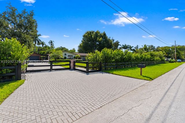 4100 SW 102nd Ave, Davie, FL 33328