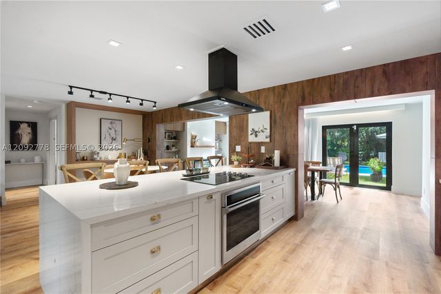 4100 SW 102nd Ave, Davie, FL 33328