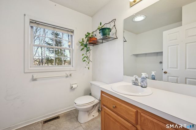 309 Russet Lane, Southington, CT 06489