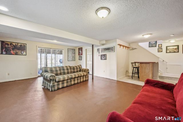 309 Russet Lane, Southington, CT 06489