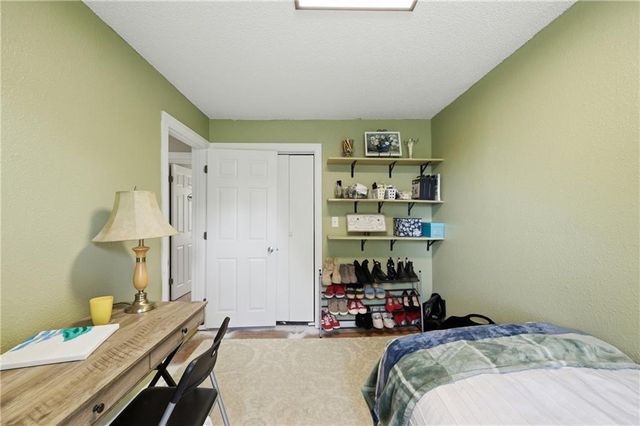 25425 S State Route K Highway, Harrisonville, MO 64701