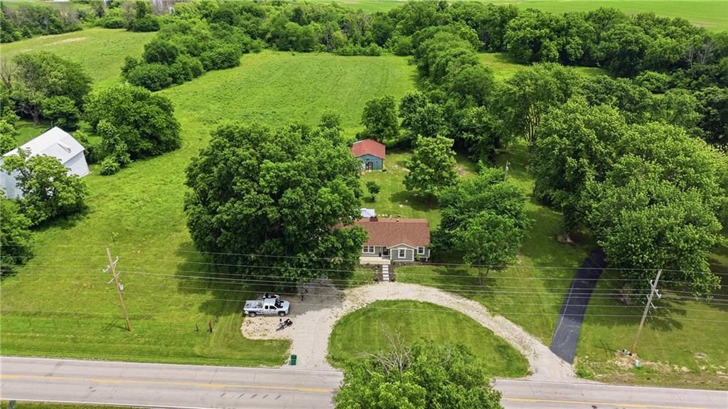 25425 S State Route K Highway, Harrisonville, MO 64701