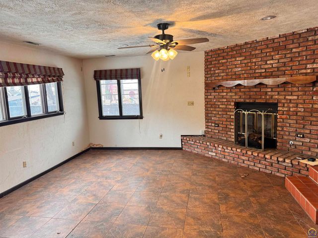 430 NE Wabash AVE, Topeka, KS 66616