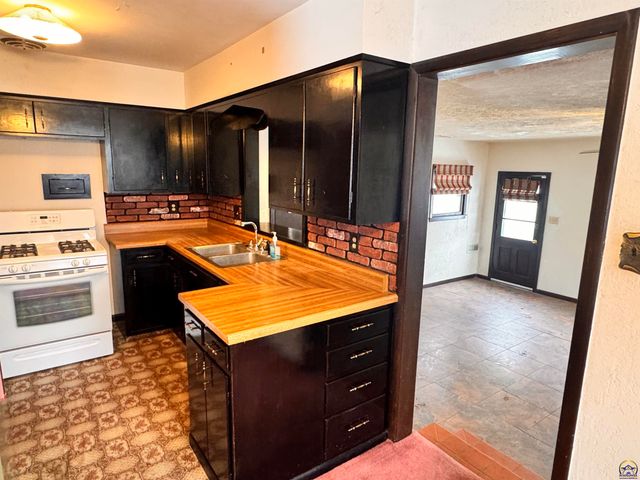 430 NE Wabash AVE, Topeka, KS 66616