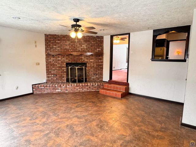 430 NE Wabash AVE, Topeka, KS 66616