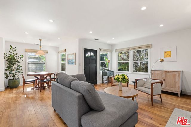 7560 Mcconnell Avenue, Los Angeles, CA 90045