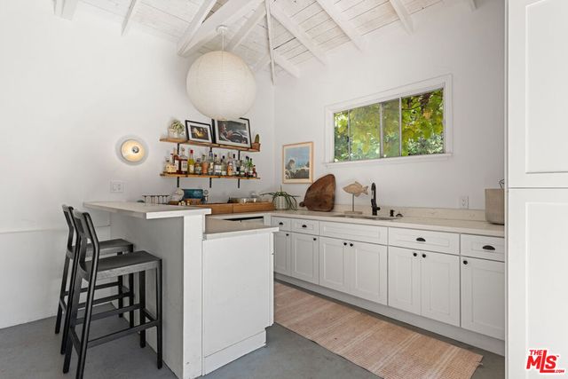 7560 Mcconnell Avenue, Los Angeles, CA 90045