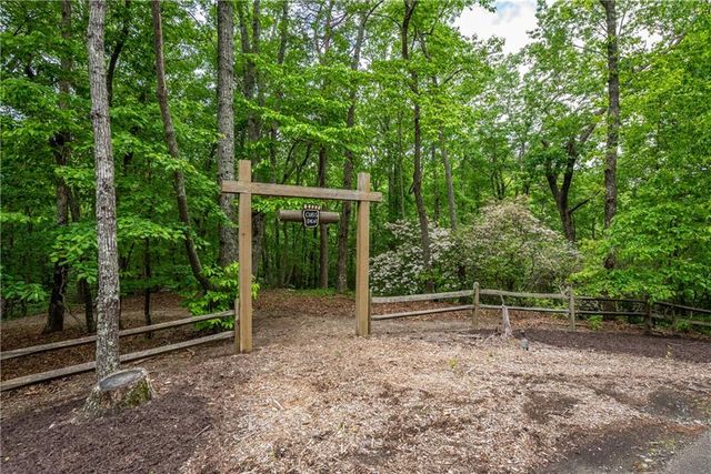 307 Stonehaven Court, Jasper, GA 30143