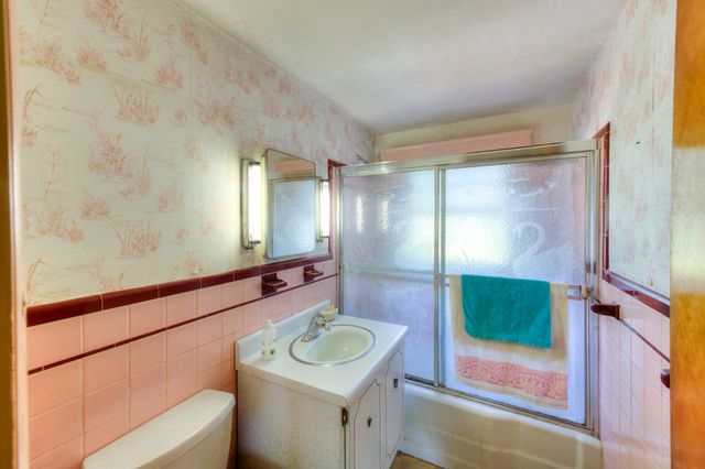 131 Hartford Tpke, Shrewsbury, MA 01545