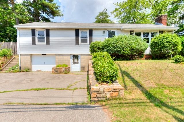 131 Hartford Tpke, Shrewsbury, MA 01545