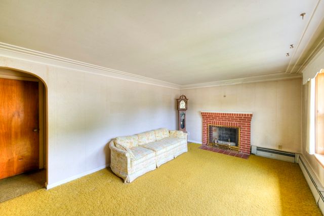 131 Hartford Tpke, Shrewsbury, MA 01545