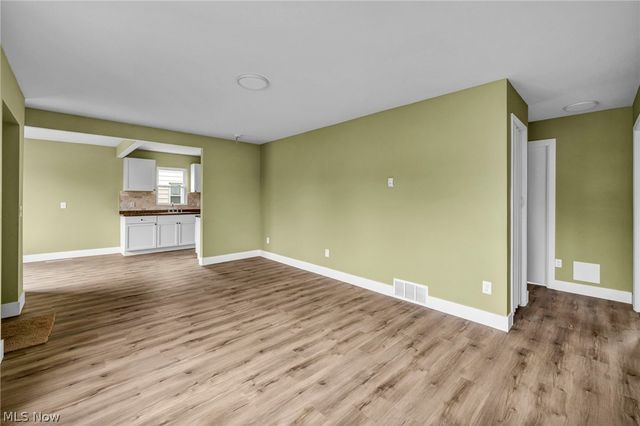 15812 Eleanore Drive, Cleveland, OH 44135