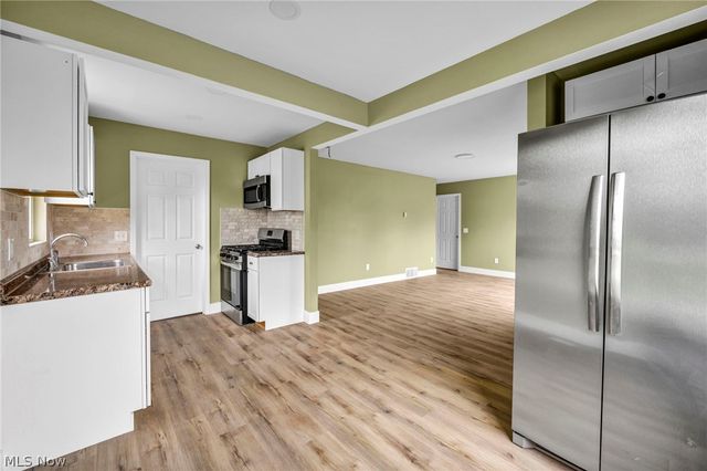 15812 Eleanore Drive, Cleveland, OH 44135